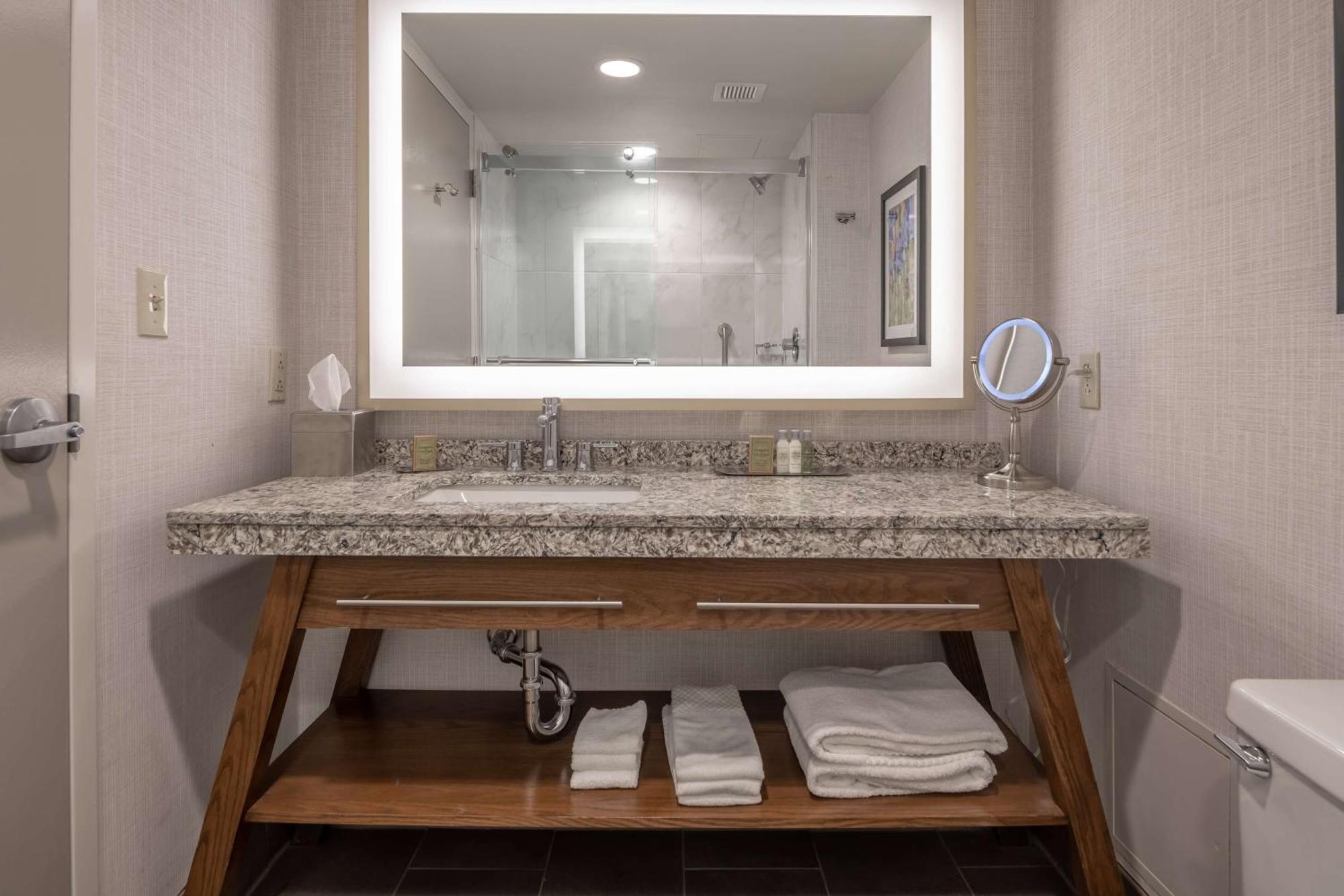 Doubletree By Hilton Dallas-Farmers Branch Luaran gambar